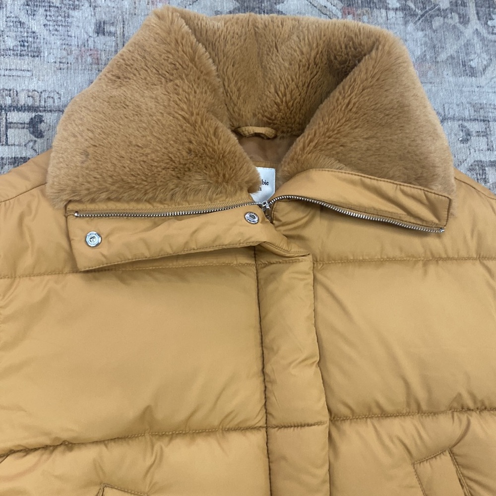 Abercrombie & Fitch Mini Tan Puffer Jacket Fur Collar - Picture 3 of 5